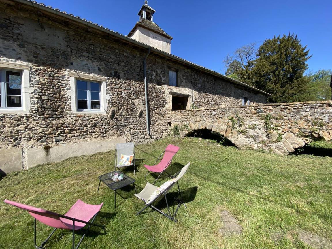 107 M² Gîte ∙ 4 Habitaciones ∙ 8 Huéspedes - Beaujolais