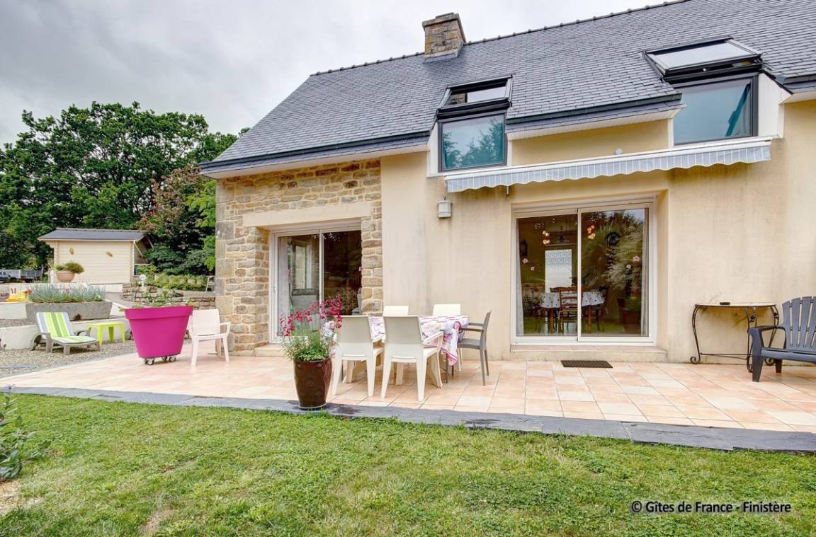 92 m&sup2; G&icirc;te 3 Schlafzimmer 5 G&auml;ste