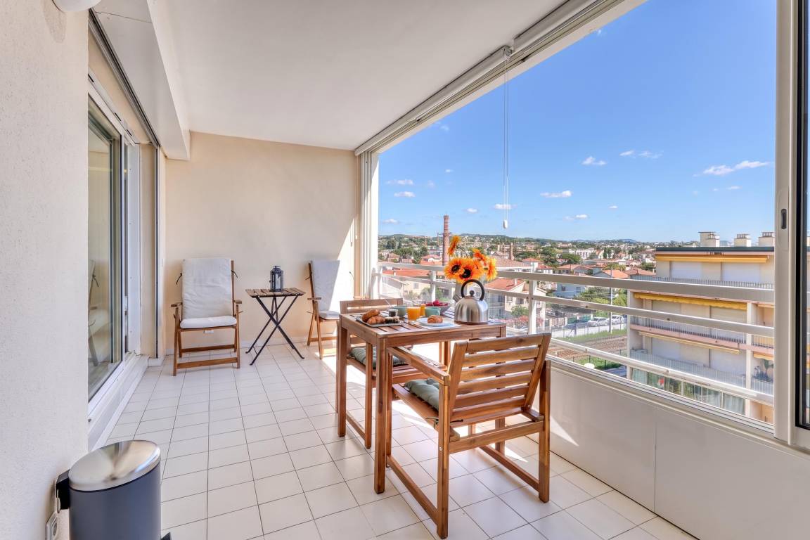 34 M² Appartement ∙ 1 Chambre ∙ 2 Personnes - Biot