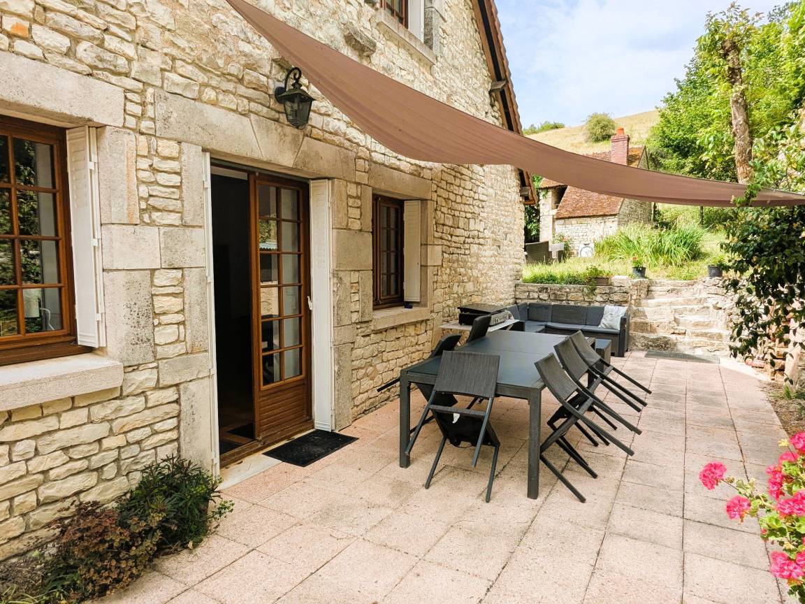 190 M² Cottage ∙ 3 Slaapkamers ∙ 5 Gasten - Chablis