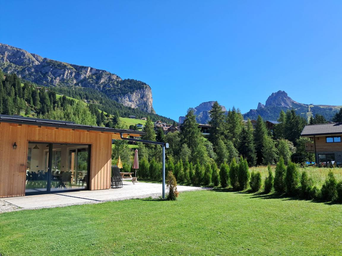 300 m&sup2; Villa 6 Schlafzimmer 17 G&auml;ste