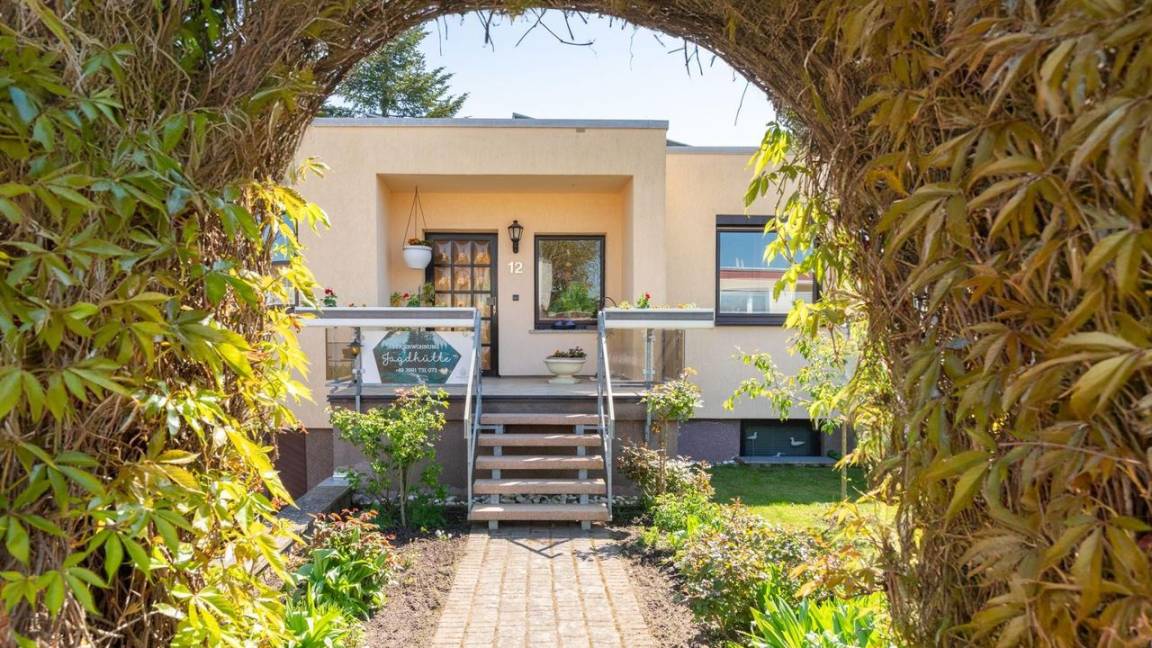 80 M² Ferienhaus ∙ 2 Schlafzimmer ∙ 4 Gäste - Prenzlau