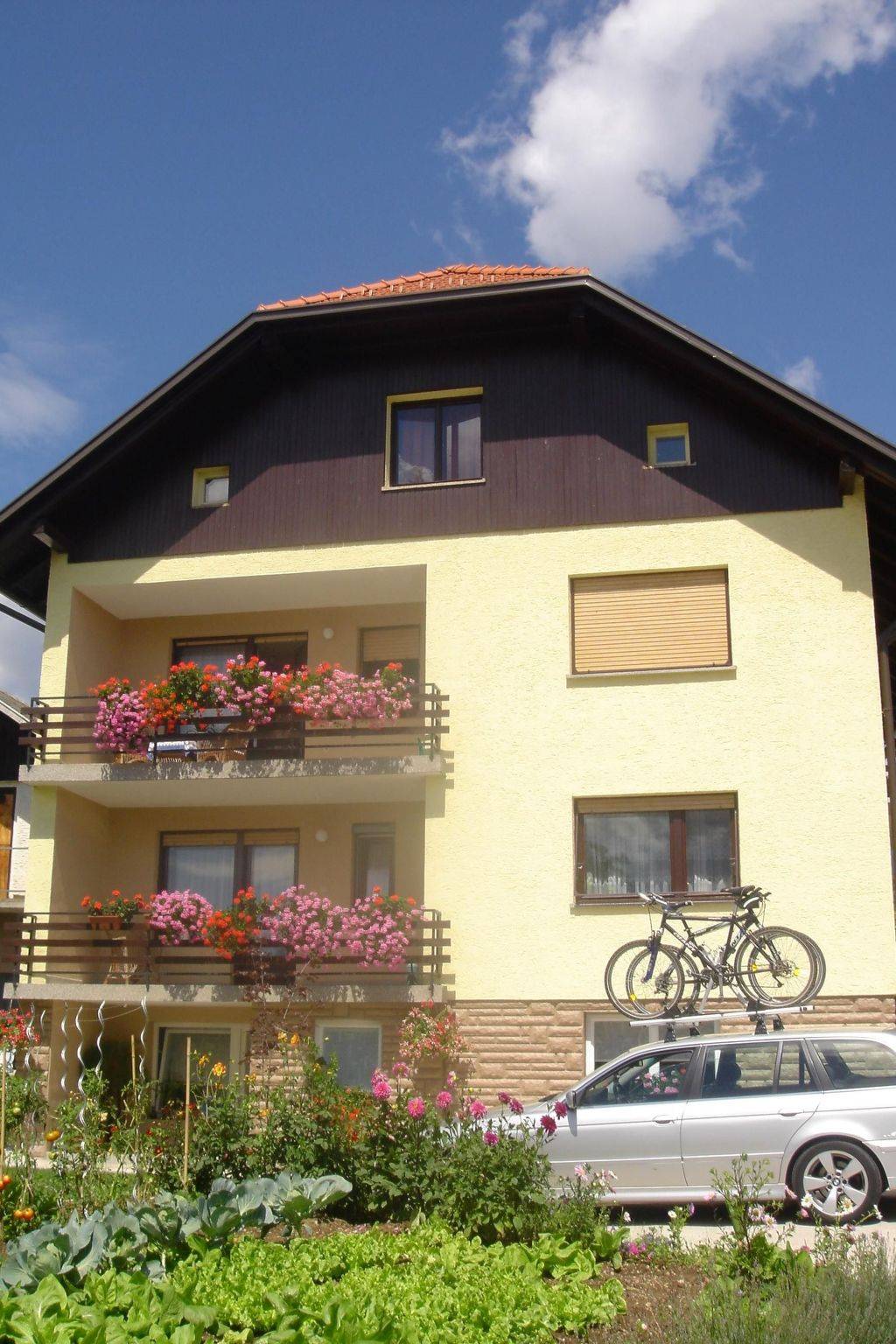 85 M² Apartamento ∙ 2 Habitaciones ∙ 3 Huéspedes - Bled
