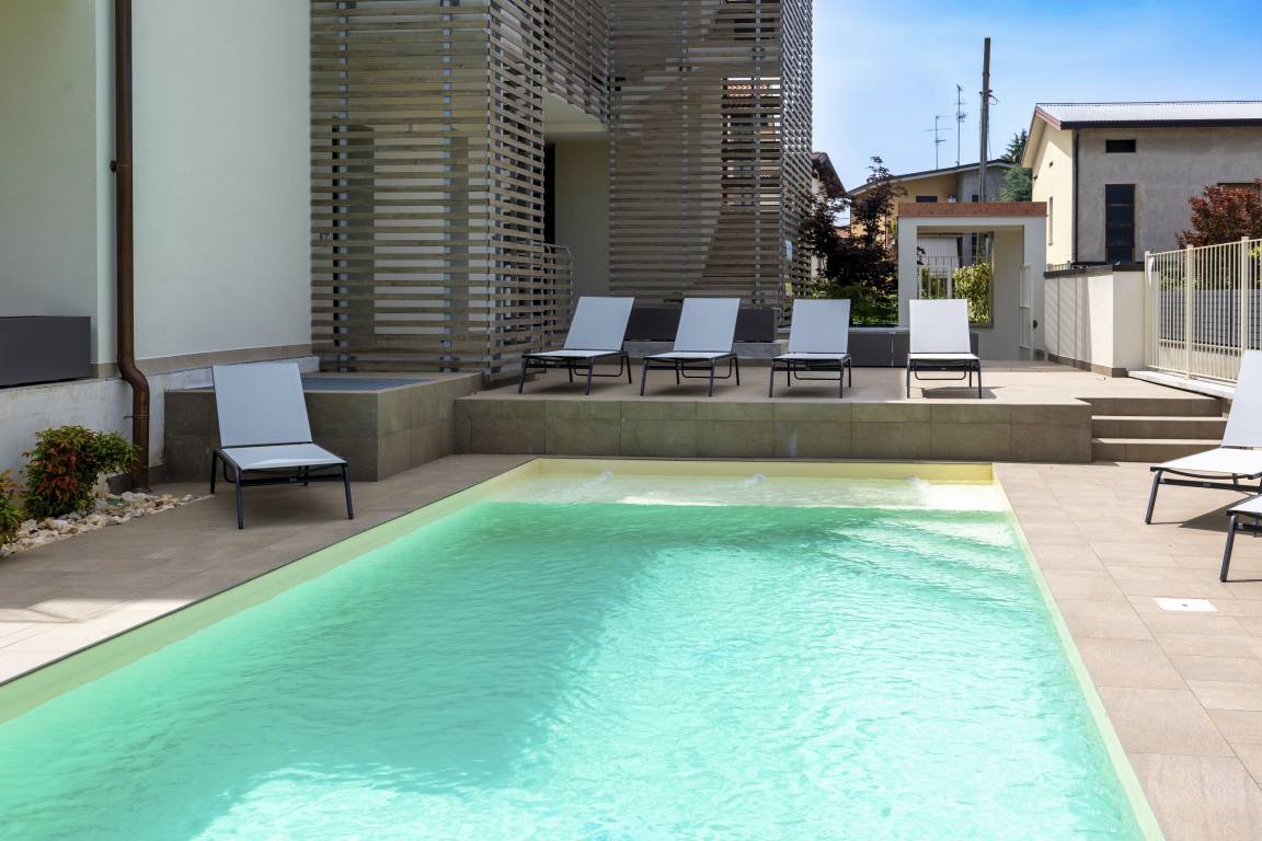 100 M² Appartamento Vacanza ∙ 2 Camere Da Letto ∙ 4 Ospiti - Sirmione