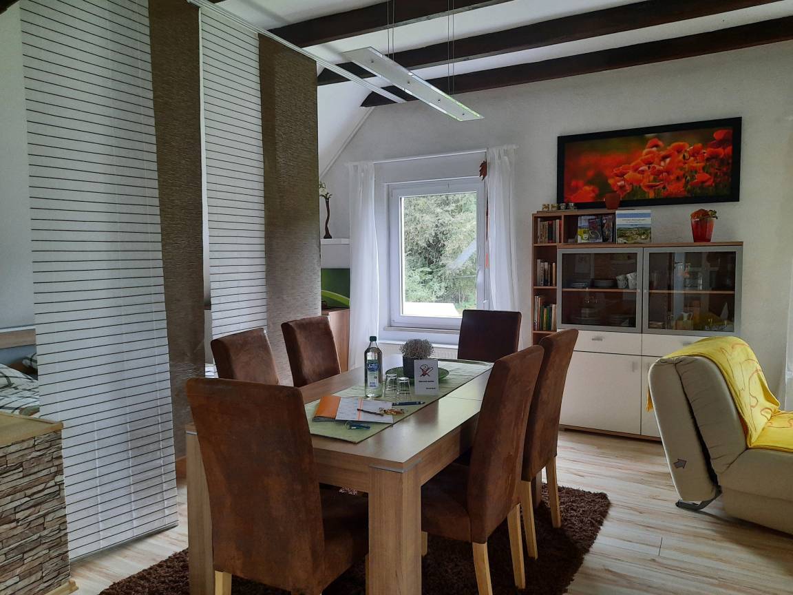 80 m² Ferienwohnung ∙ 1 Schlafzimmer ∙ 6 Gäste – Bild 6