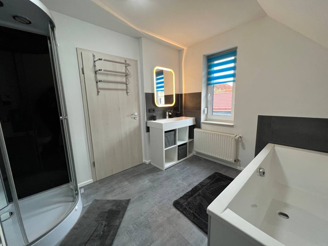 75 m² Ferienwohnung ∙ 1 Schlafzimmer ∙ 4 Gäste – Bild 8