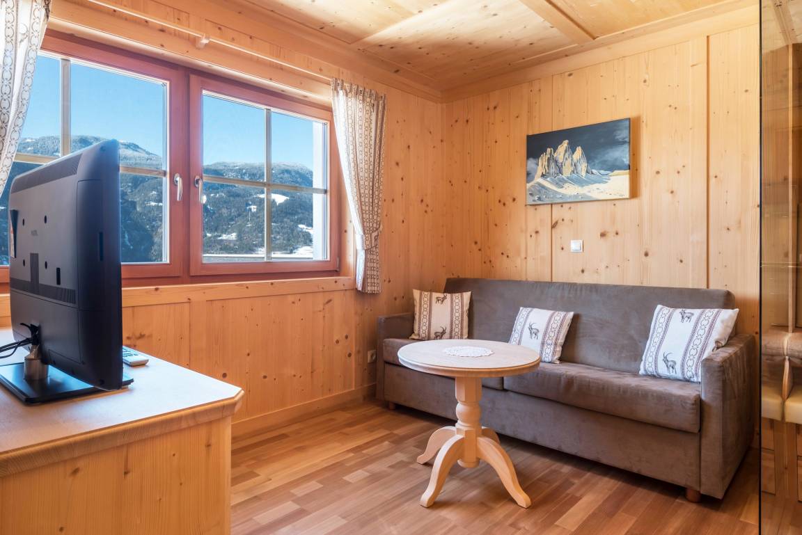 51 M² Ferienwohnung ∙ 1 Schlafzimmer ∙ 4 Gäste - Kastelruth