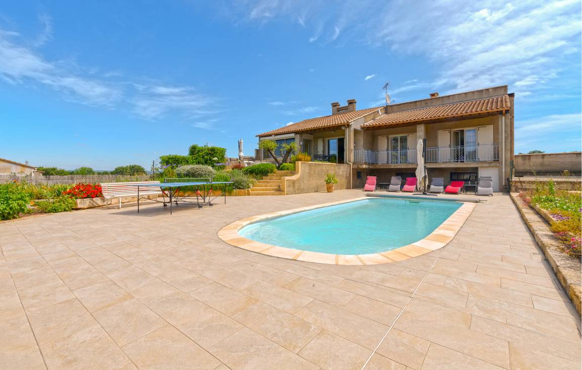 140 M² Maison De Vacances ∙ 3 Chambres ∙ 6 Personnes - Aubussargues