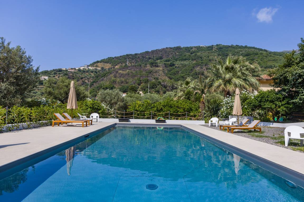 60 M² Appartamento Vacanza ∙ 2 Camere Da Letto ∙ 5 Ospiti - Gioiosa Marea