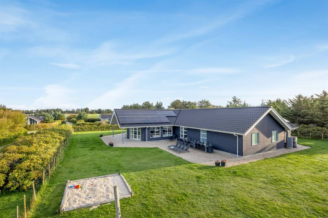 415 m&sup2; Ferienhaus 7 Schlafzimmer 20 G&auml;ste