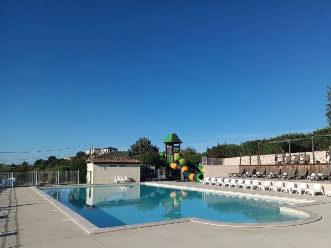 24 M² Camping ∙ 2 Chambres ∙ 5 Personnes - Ardèche