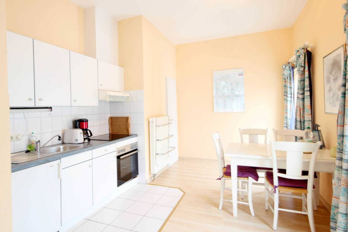 66 m² Ferienwohnung ∙ 2 Schlafzimmer ∙ 4 Gäste – Bild 3