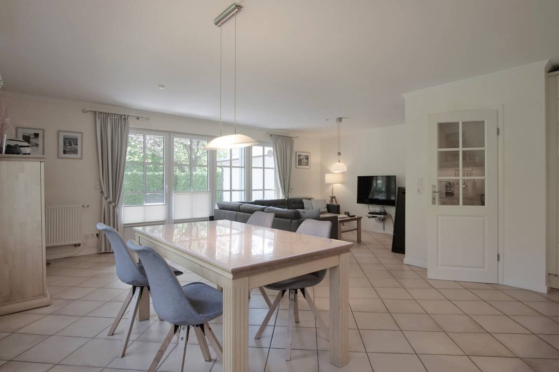 100 m² Ferienwohnung ∙ 2 Schlafzimmer ∙ 4 Gäste – Bild 3
