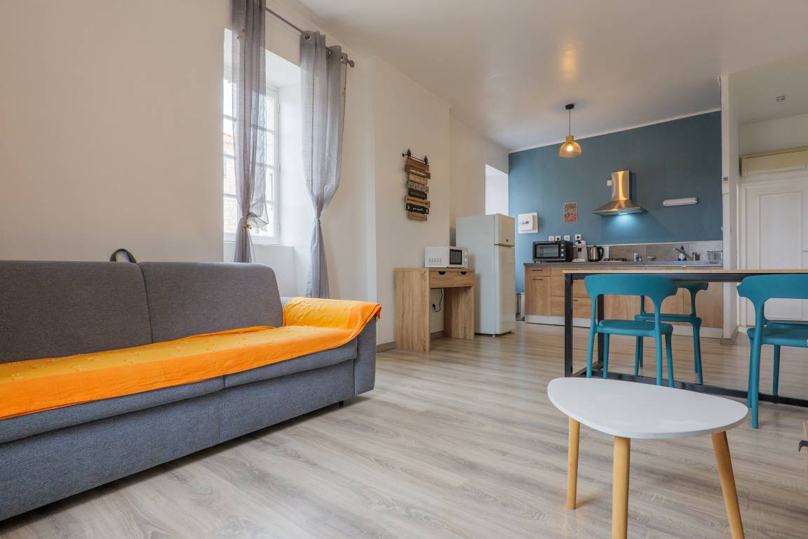 37 M² Appartement ∙ 1 Chambre ∙ 4 Personnes - Largentière