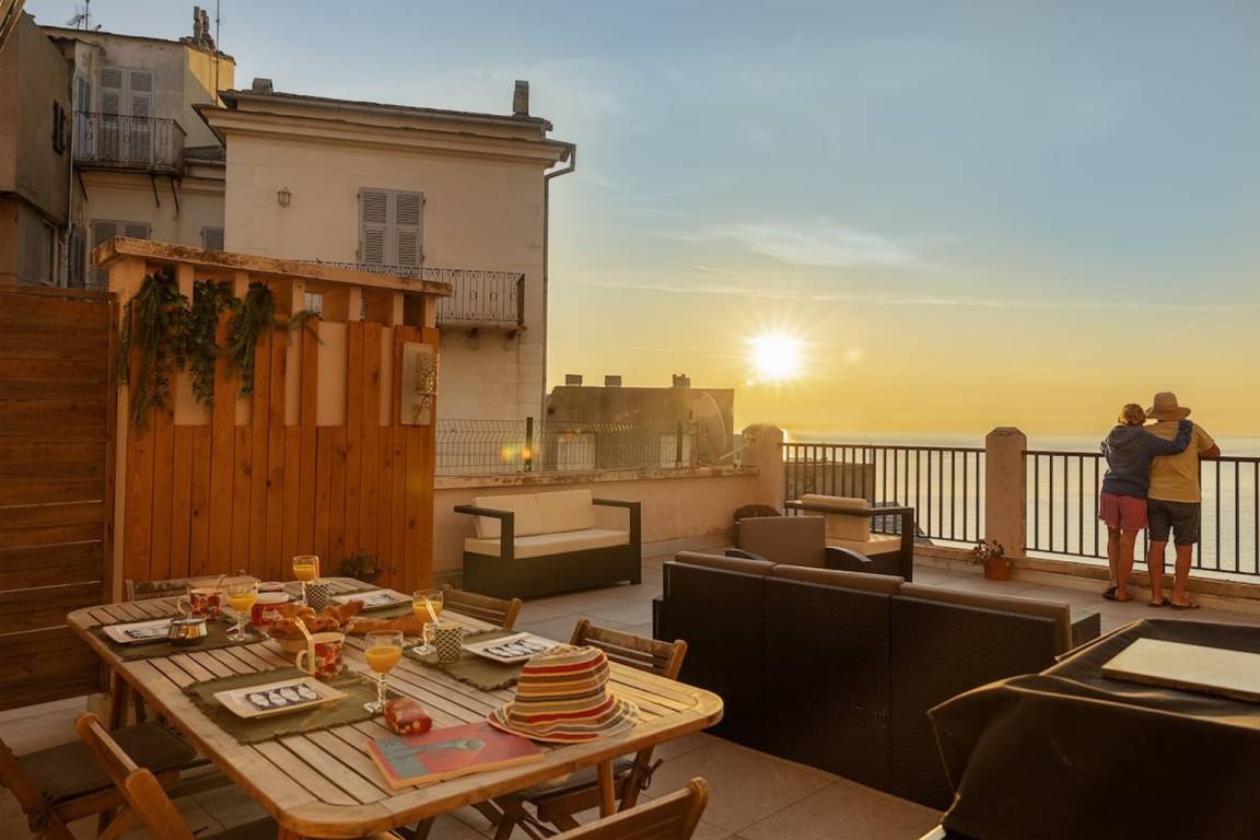 100 M² Apartamento ∙ 3 Habitaciones ∙ 6 Huéspedes - Bastia
