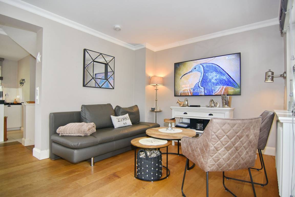 77 m&sup2; Ferienwohnung 2 Schlafzimmer 3 G&auml;ste