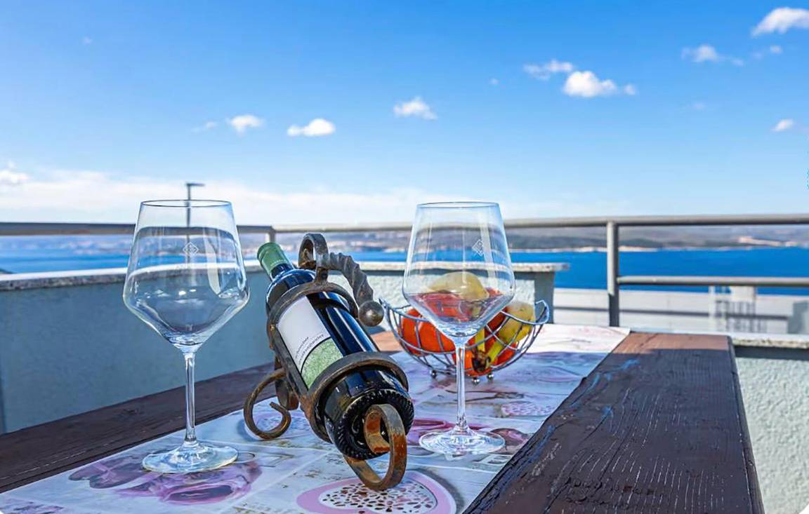 70 M² Apartment ∙ 2 Bedrooms ∙ 4 Guests - Crikvenica