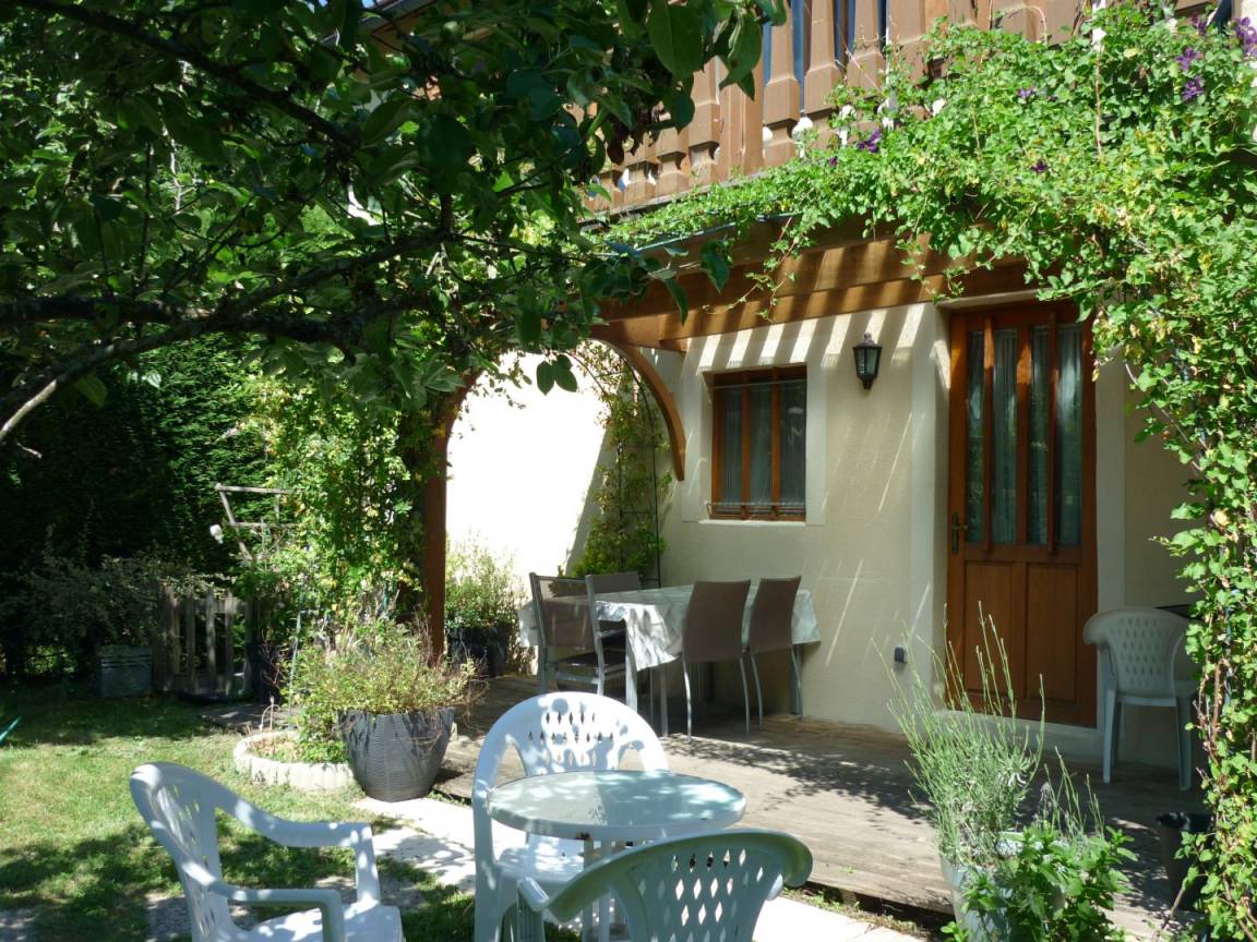 82 m&sup2; G&icirc;te 2 Schlafzimmer 4 G&auml;ste