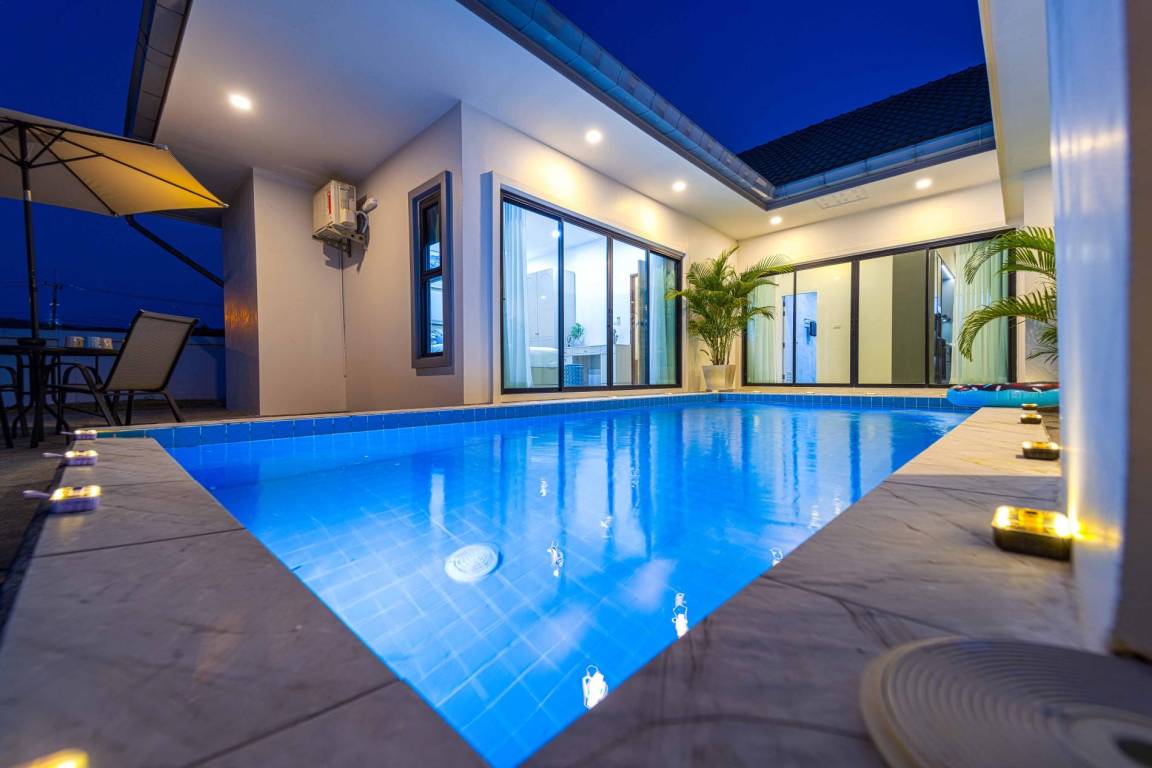 220 M² Villa ∙ 3 Bedrooms ∙ 7 Guests - Hua Hin