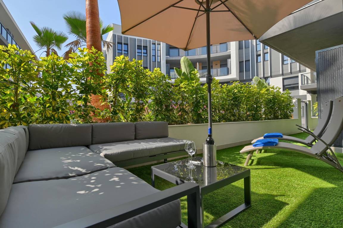 90 M² Apartamento ∙ 3 Habitaciones ∙ 6 Huéspedes - Jávea