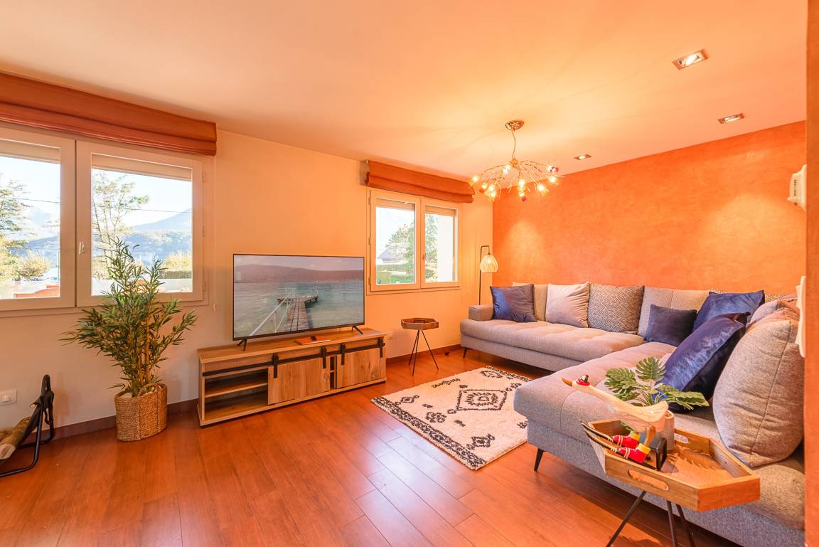 165 M² Ferienhaus ∙ 4 Schlafzimmer ∙ 9 Gäste - Annecy