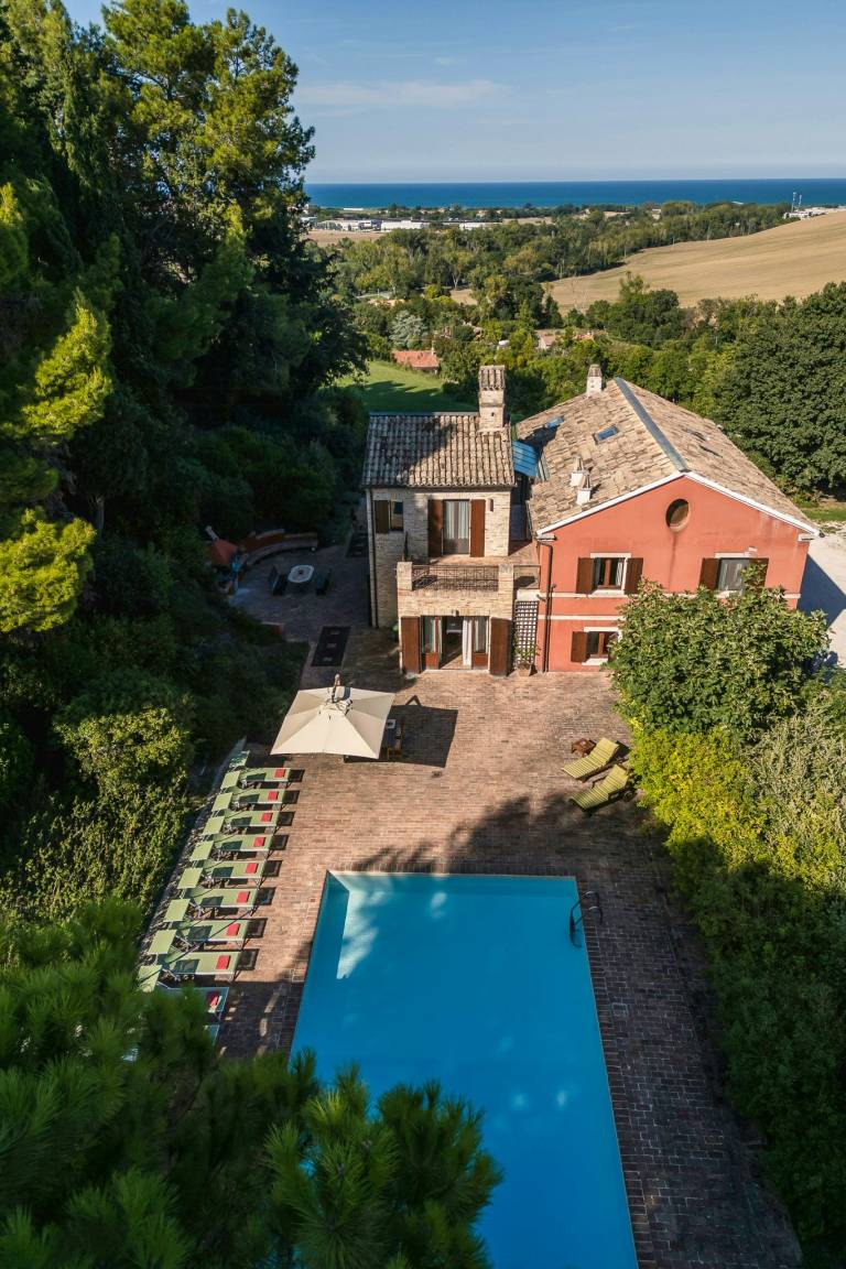 900 M² Talo ∙ 8 Makuuhuonetta ∙ 16 Vierasta - Senigallia