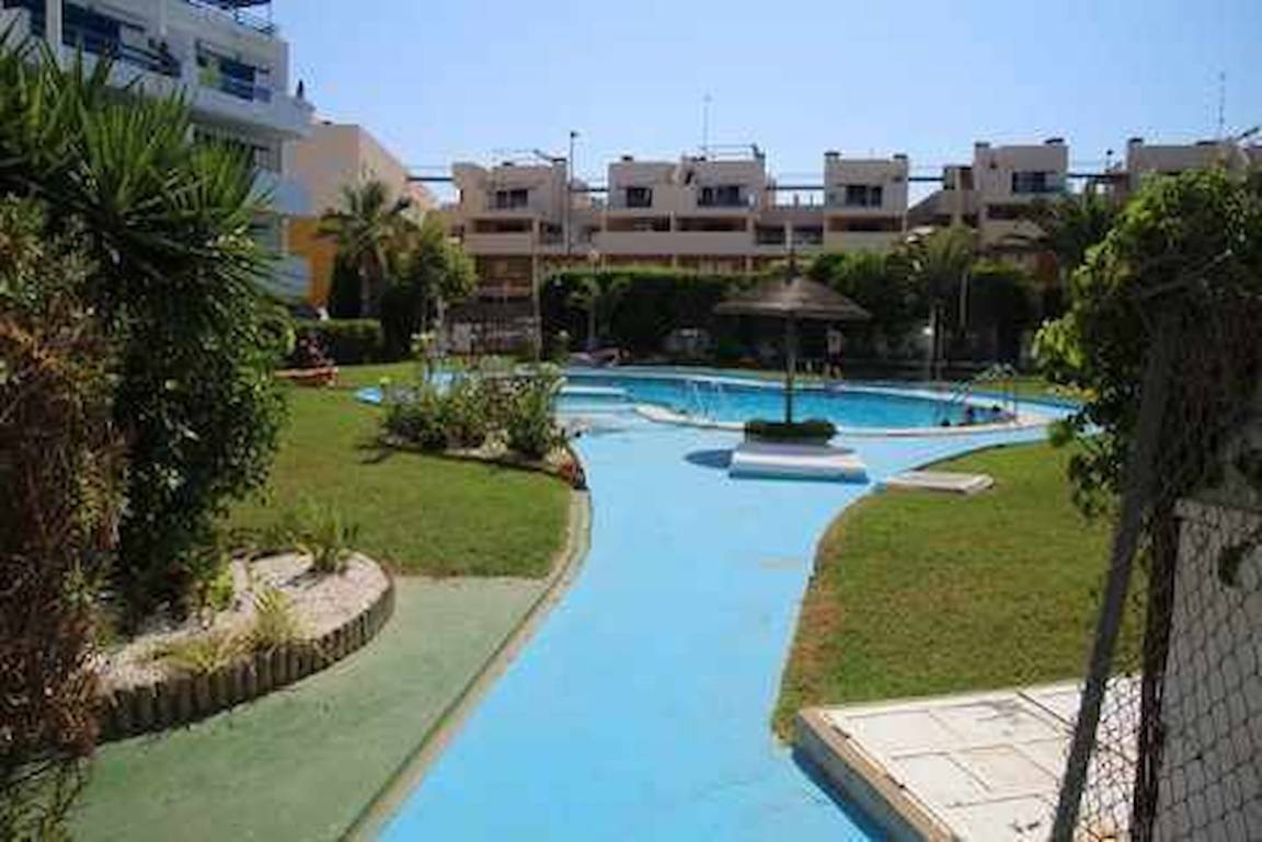 80 M² Apartment ∙ 2 Bedrooms ∙ 4 Guests - La Zenia