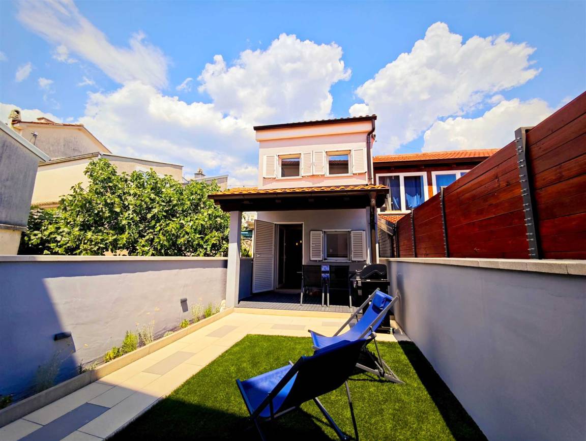 60 M² Ferienhaus ∙ 2 Schlafzimmer ∙ 4 Gäste - Kraljevica