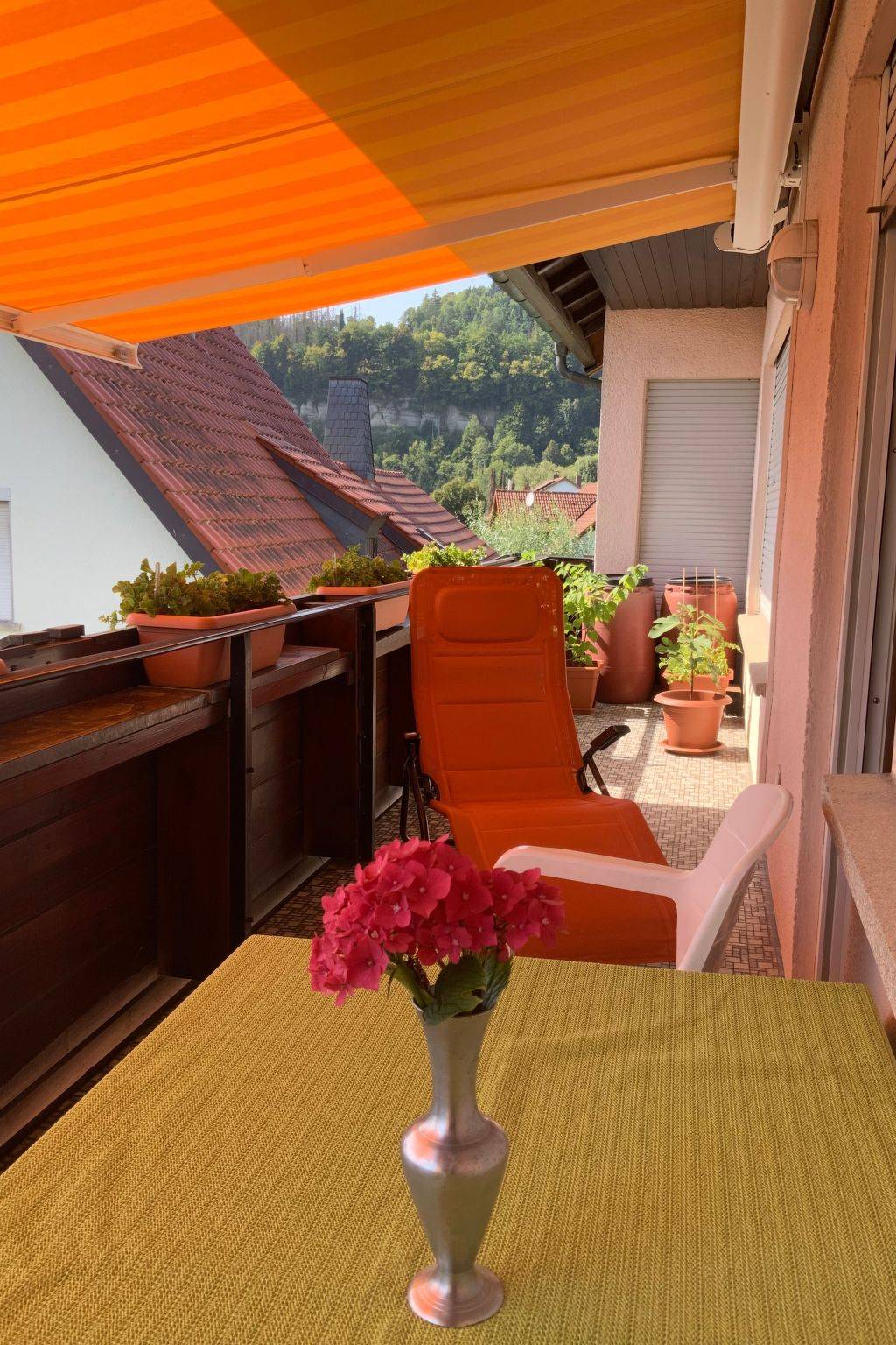 75 M² Ferienwohnung ∙ 2 Schlafzimmer ∙ 3 Gäste - Kronach