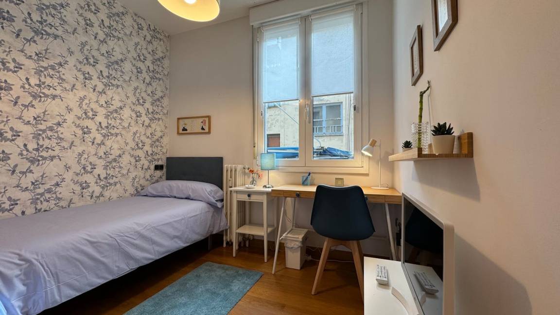 150 M² Chambre Privée ∙ 1 Chambre ∙ 3 Personnes - Bilbao