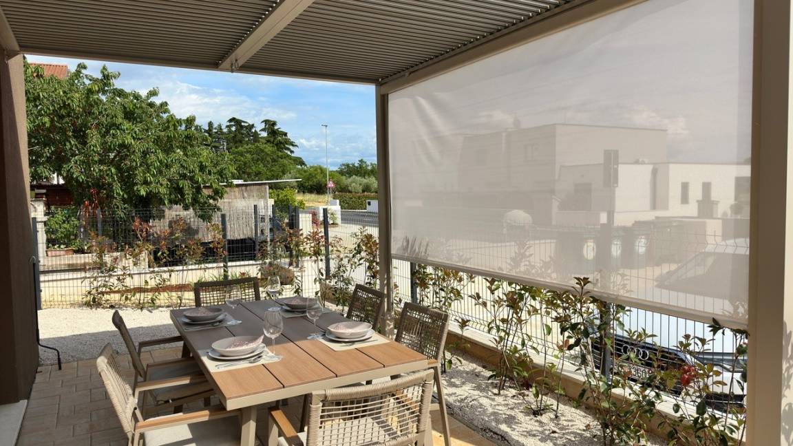80 M² Appartement ∙ 2 Slaapkamers ∙ 4 Gasten - Novigrad