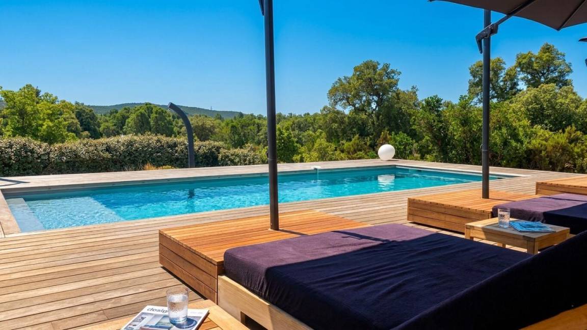 230 m&sup2; G&icirc;te 3 Schlafzimmer 6 G&auml;ste