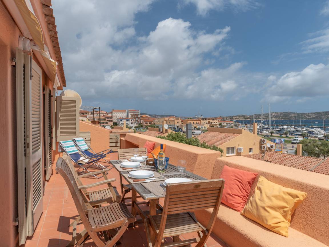 75 M² Apartamento ∙ 2 Habitaciones ∙ 6 Huéspedes - Palau