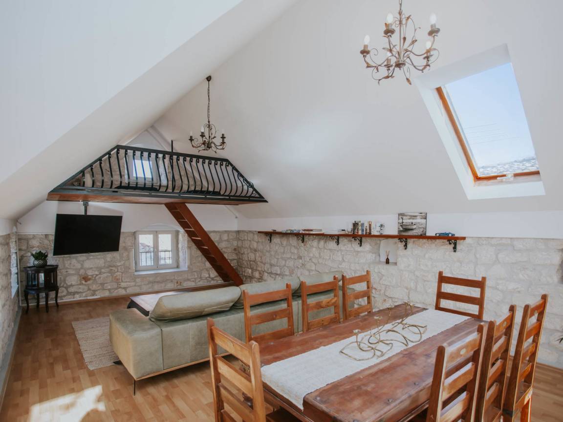120 M² Ferienhaus ∙ 3 Schlafzimmer ∙ 5 Gäste - Trogir