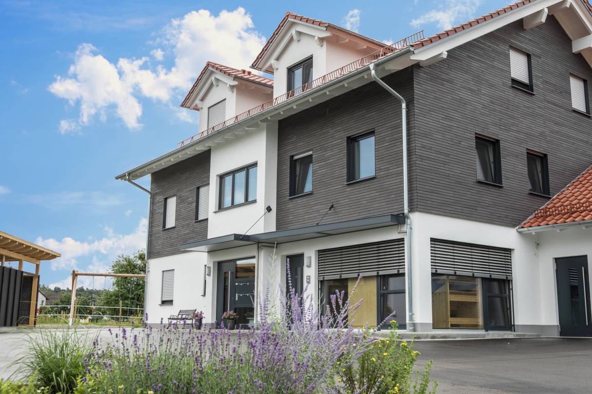 72 M² Ferienwohnung ∙ 2 Schlafzimmer ∙ 4 Gäste - Eriskirch
