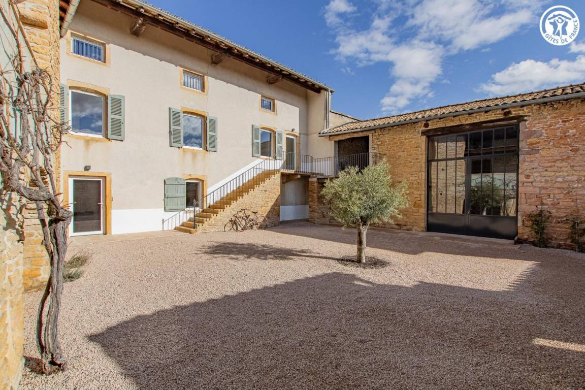 145 m&sup2; G&icirc;te 5 Schlafzimmer 12 G&auml;ste