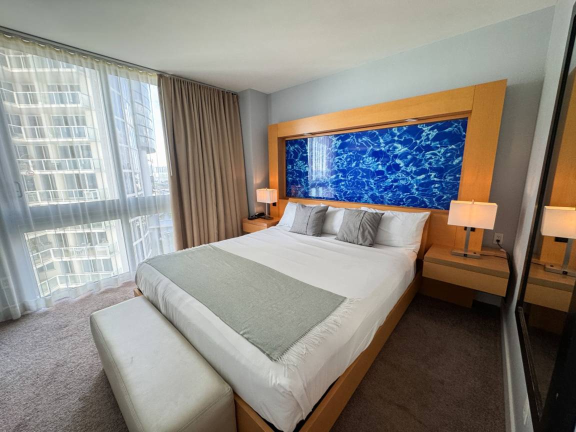 Apartment ∙ 1 Bedroom ∙ 4 Guests - Sunny Isles Beach, FL