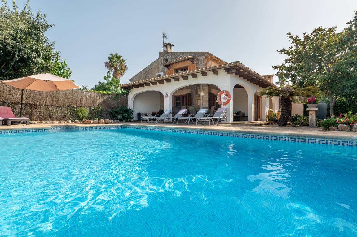 200 M² Villa ∙ 5 Chambres ∙ 10 Personnes - Pollença