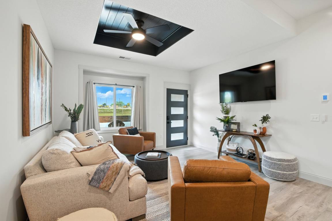 139 M² Apartment ∙ 3 Bedrooms ∙ 6 Guests - Lawrence, KS