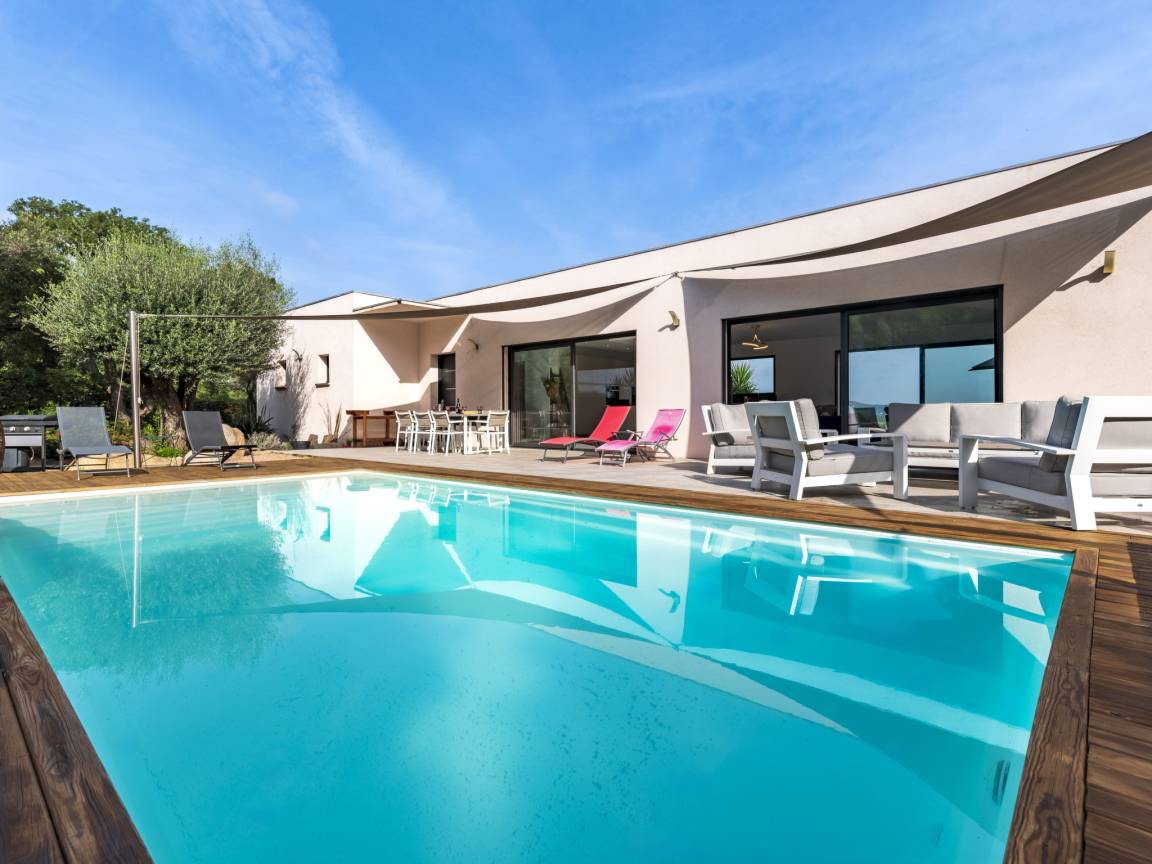160 M² Maison De Vacances ∙ 4 Chambres ∙ 8 Personnes - Pinarellu