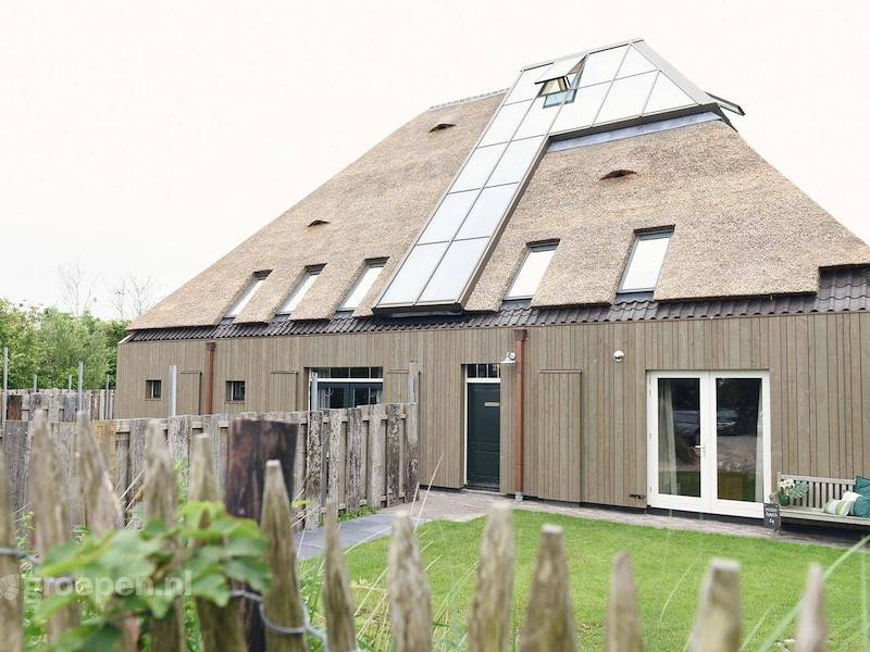 Huis ∙ 10 Slaapkamers ∙ 24 Gasten - Callantsoog