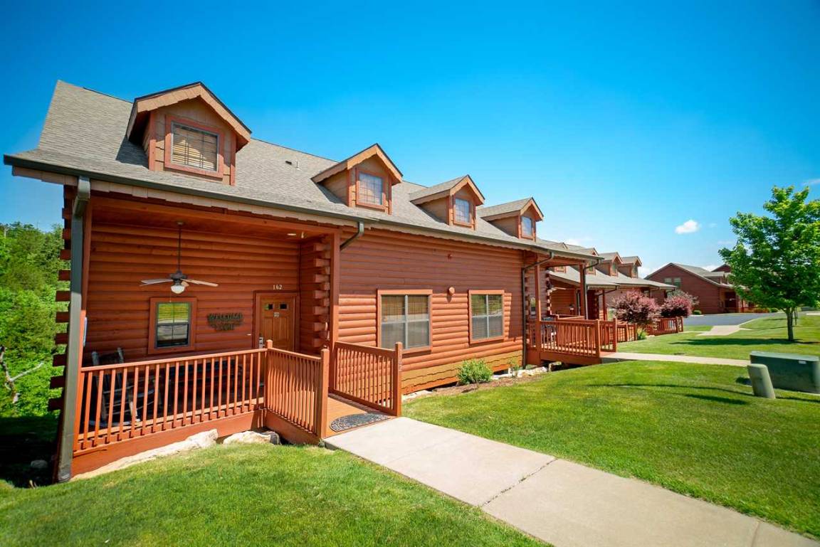 112 M² Cabin ∙ 2 Bedrooms ∙ 4 Guests - Branson, MO