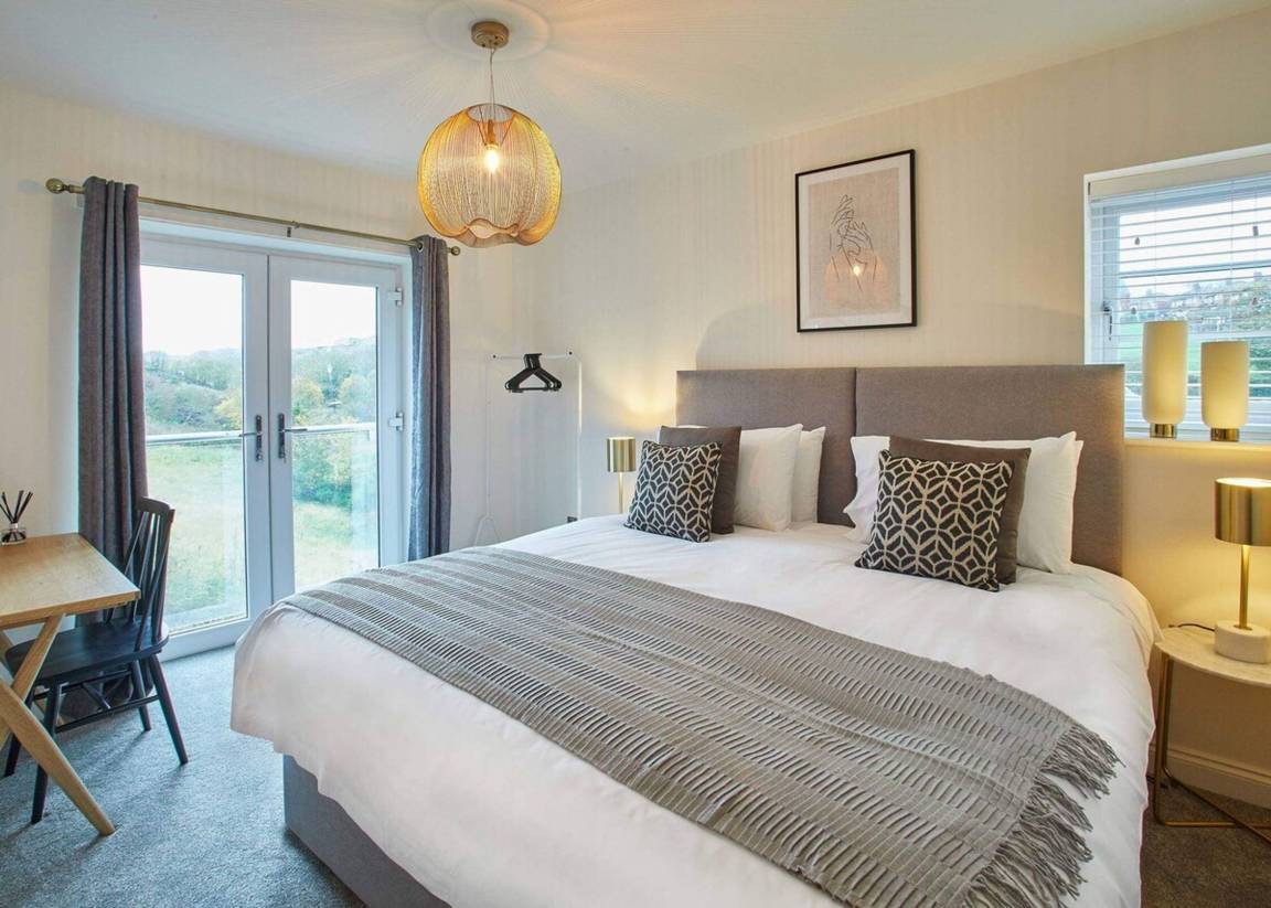 Apartment ∙ 4 Bedrooms ∙ 8 Guests - Whitby