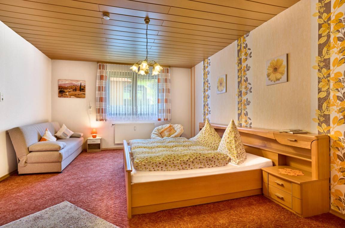70 M² Ferienwohnung ∙ 1 Schlafzimmer ∙ 2 Gäste - Bodenmais