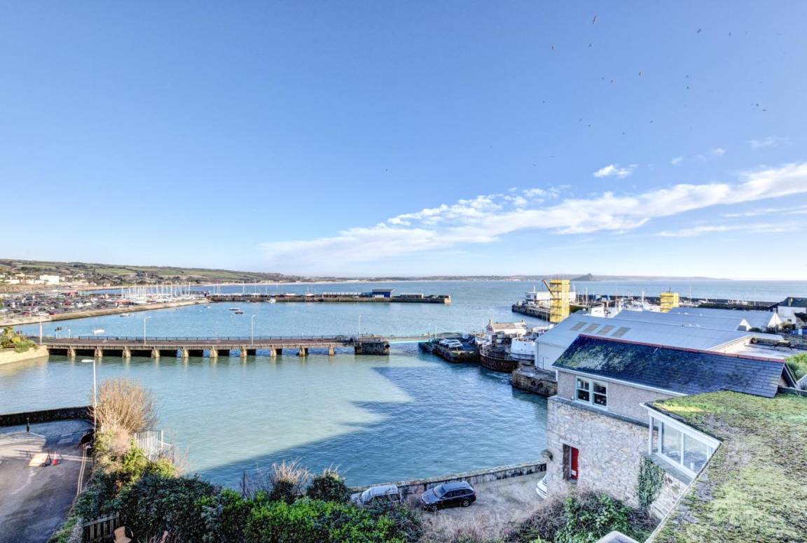 Apartment ∙ 2 Bedrooms ∙ 4 Guests - Mousehole