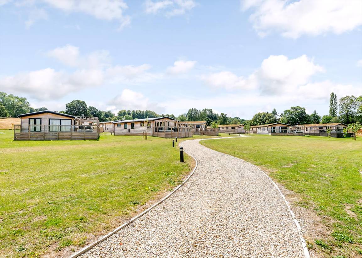 Chalet ∙ 2 Bedrooms ∙ 4 Guests - Cotswolds