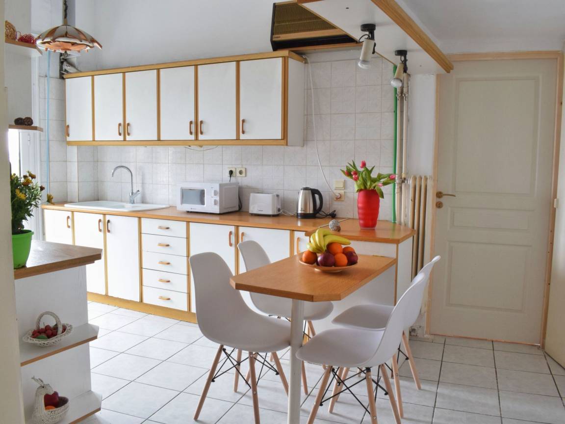 110 M² Appartement ∙ 4 Chambres ∙ 13 Personnes - Athènes
