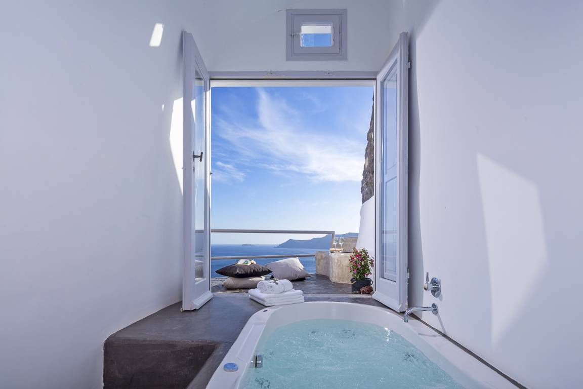 60 M² Villa ∙ 2 Bedrooms ∙ 6 Guests - Oia