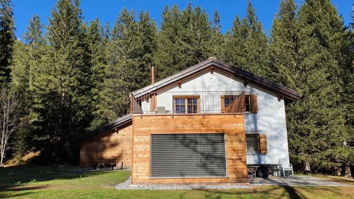 65 M² Ferienwohnung ∙ 2 Schlafzimmer ∙ 5 Gäste - Lenzerheide