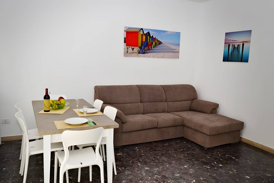 100 M² Apartment ∙ 3 Bedrooms ∙ 8 Guests -